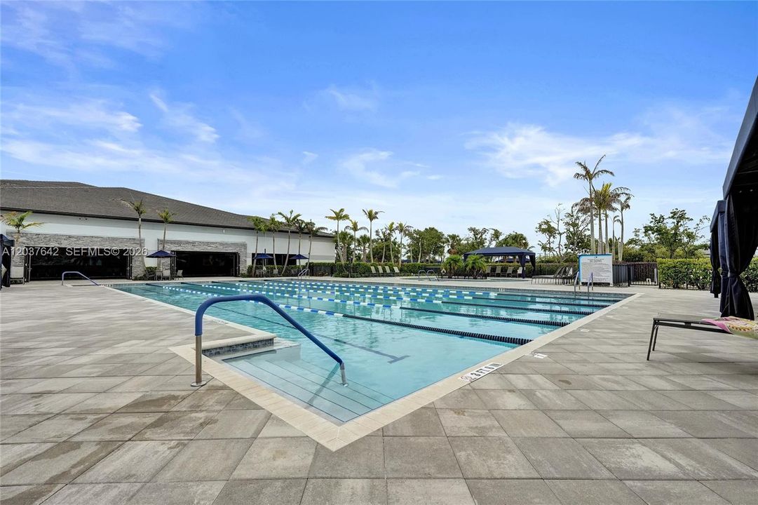 For Sale: $649,000 (4 beds, 2 baths, 2254 Square Feet)