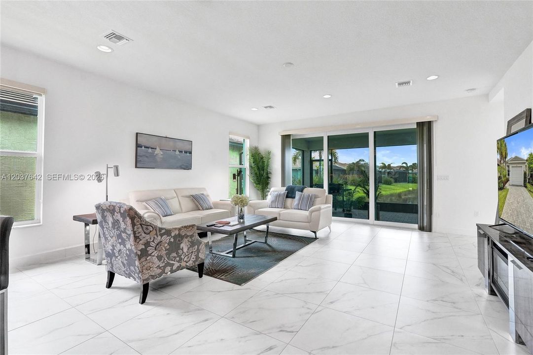 For Sale: $649,000 (4 beds, 2 baths, 2254 Square Feet)
