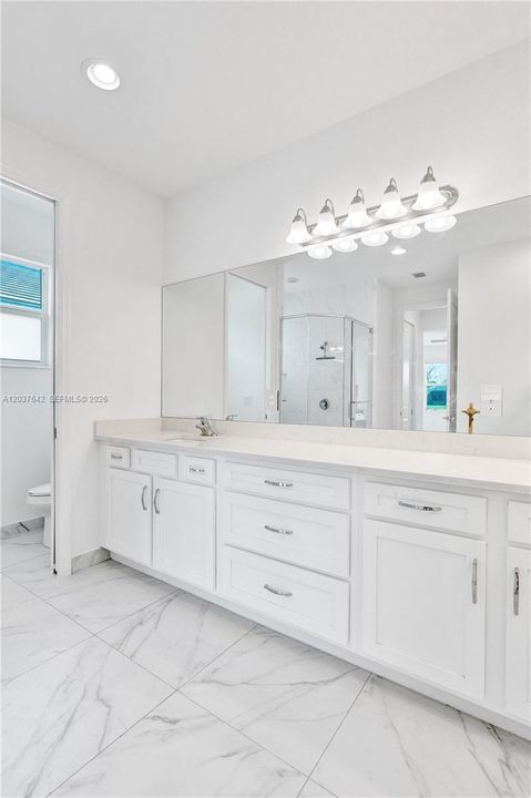 Primary bath