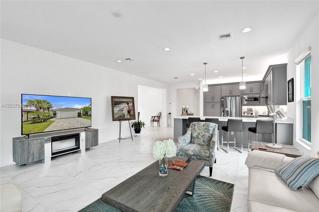 For Sale: $649,000 (4 beds, 2 baths, 2254 Square Feet)