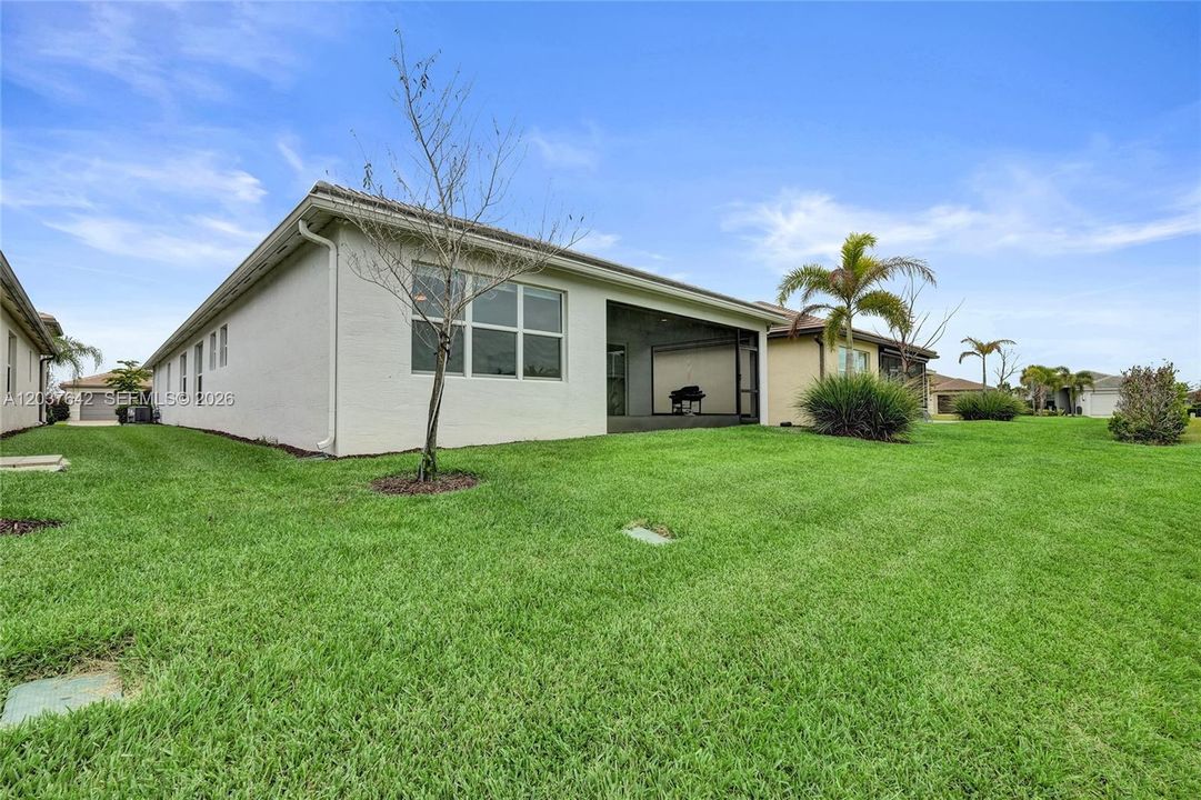 For Sale: $649,000 (4 beds, 2 baths, 2254 Square Feet)
