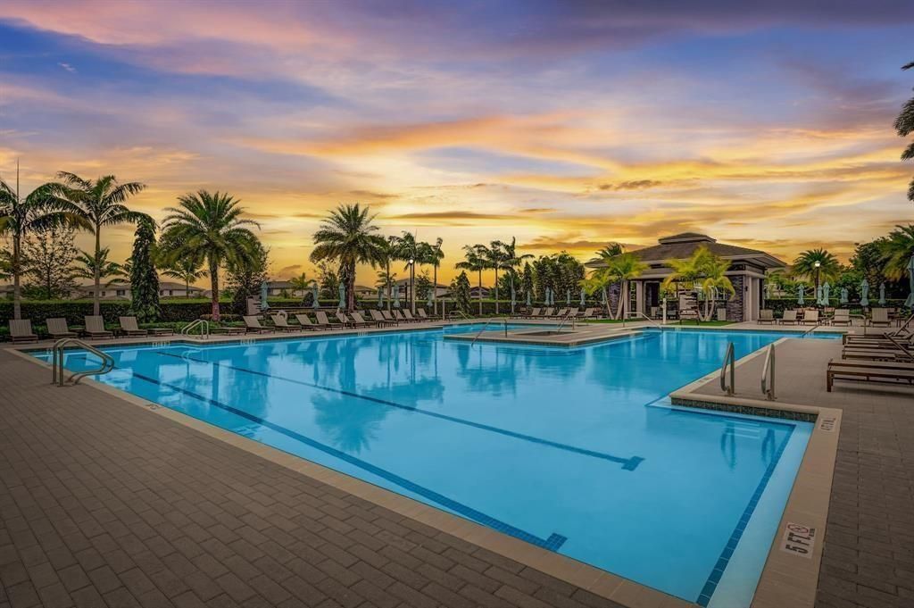 Pool Cascata Michael Longo