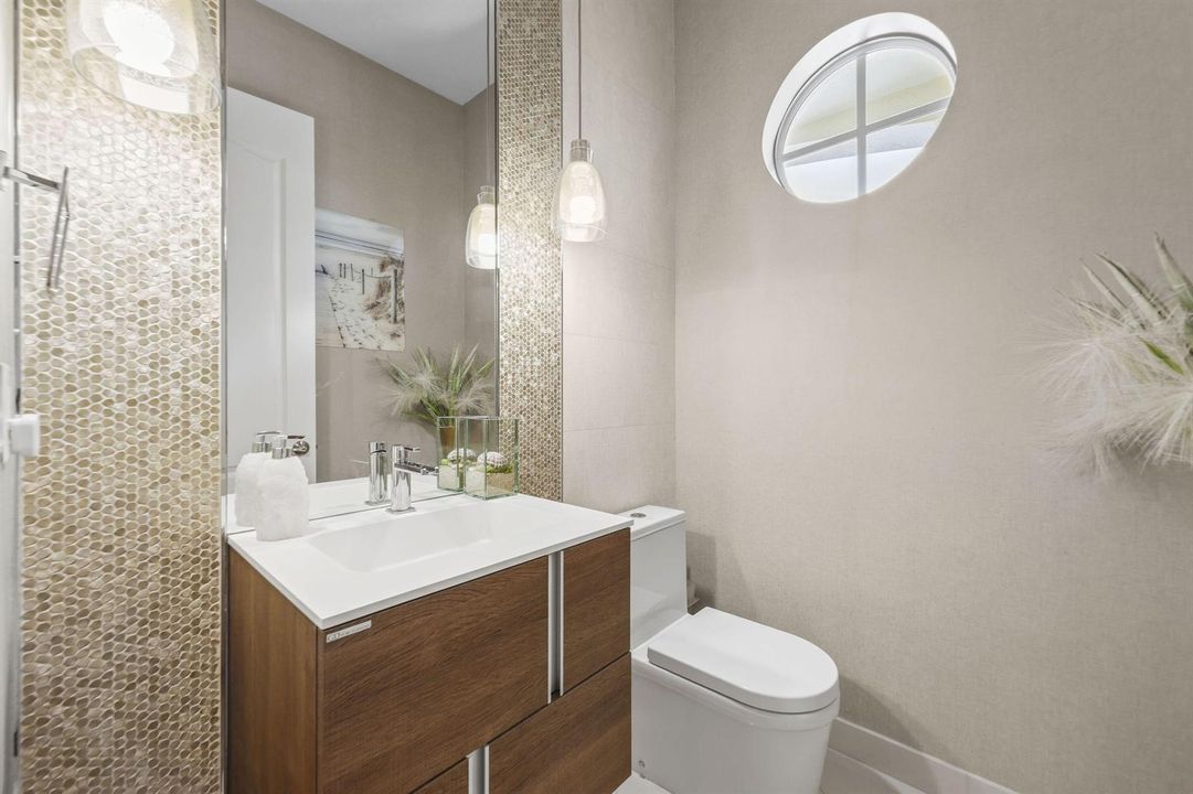 8861 Edgewater Bend - 88.jpg-vsuniqueid-