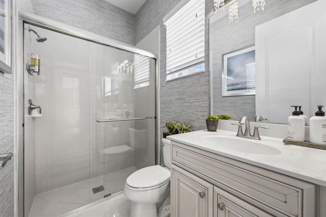 8861 Edgewater Bend - 80.jpg-vsuniqueid-