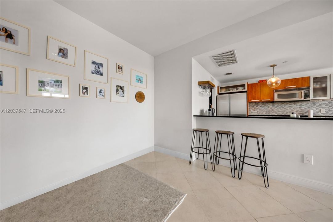 For Sale: $635,000 (2 beds, 2 baths, 1578 Square Feet)