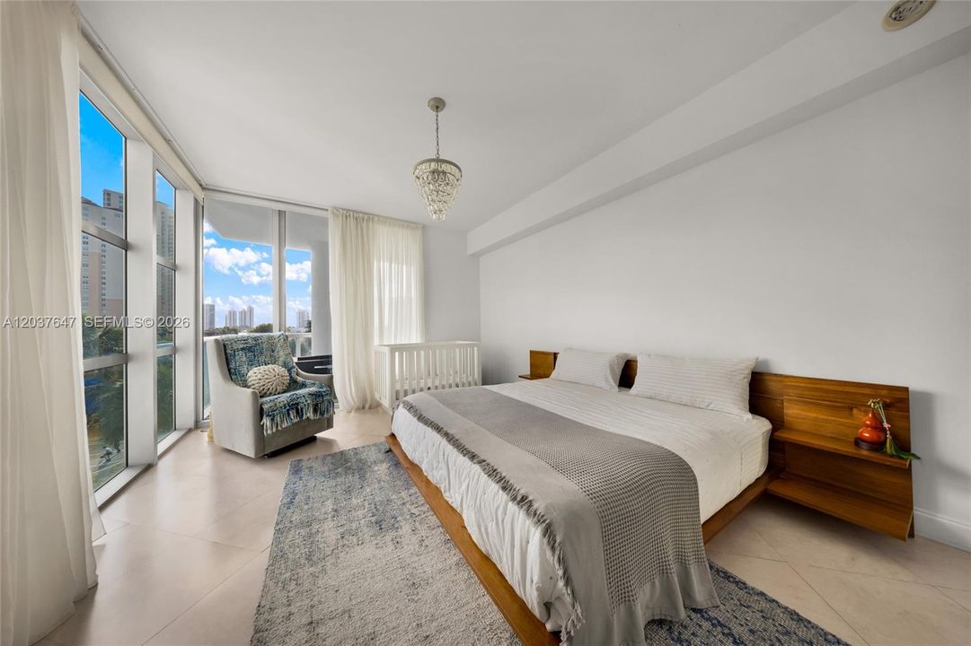 For Sale: $635,000 (2 beds, 2 baths, 1578 Square Feet)