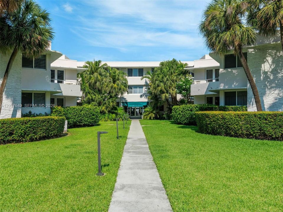 For Sale: $269,000 (0 beds, 1 baths, 506 Square Feet)