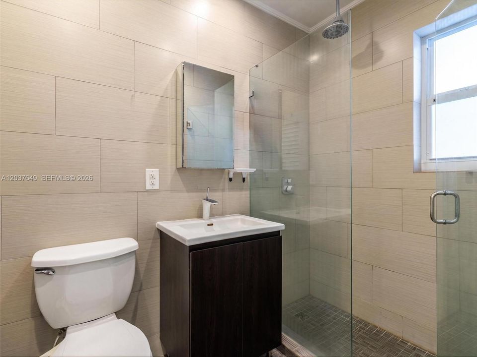 For Sale: $269,000 (0 beds, 1 baths, 506 Square Feet)