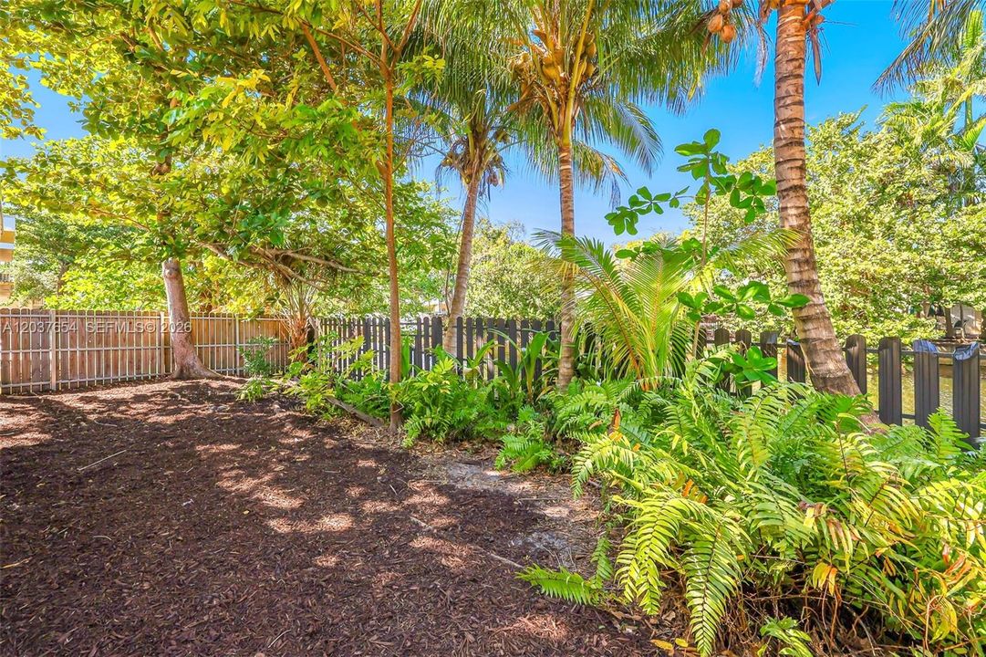 For Rent: $1,800 (1 beds, 1 baths, 0 Square Feet)