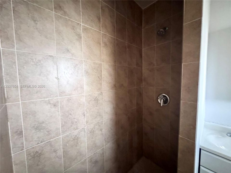 For Rent: $1,800 (1 beds, 1 baths, 0 Square Feet)