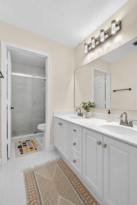 Jack& Jill Bath 2