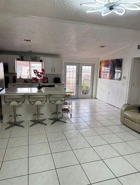 For Sale: $179,999 (5 beds, 5 baths, 2000 Square Feet)