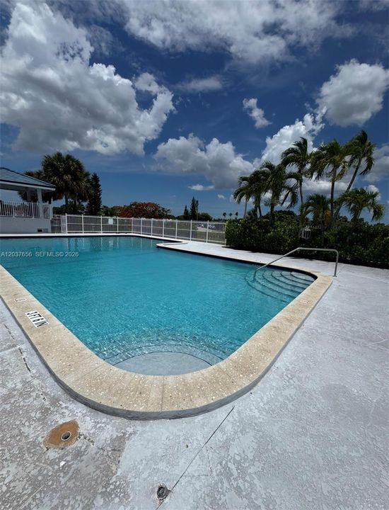 For Sale: $179,999 (5 beds, 5 baths, 2000 Square Feet)