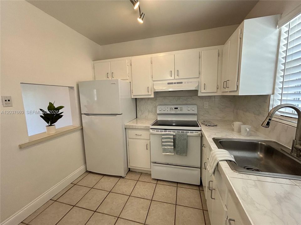 В аренду: $1,750 (1 спален, 1 ванн, 673 Квадратных фут)