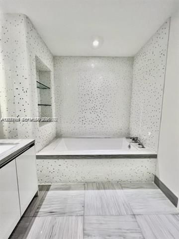 В аренду: $9,700 (1 спален, 2 ванн, 1125 Квадратных фут)