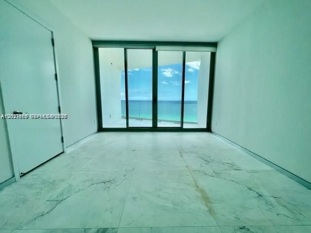 В аренду: $9,700 (1 спален, 2 ванн, 1125 Квадратных фут)