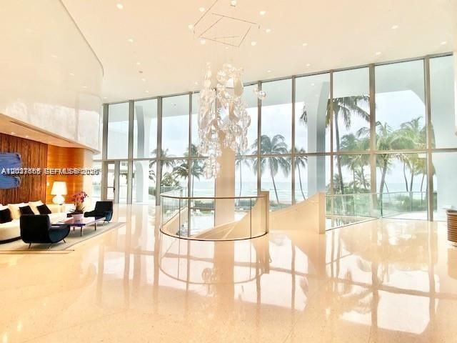 В аренду: $9,700 (1 спален, 2 ванн, 1125 Квадратных фут)