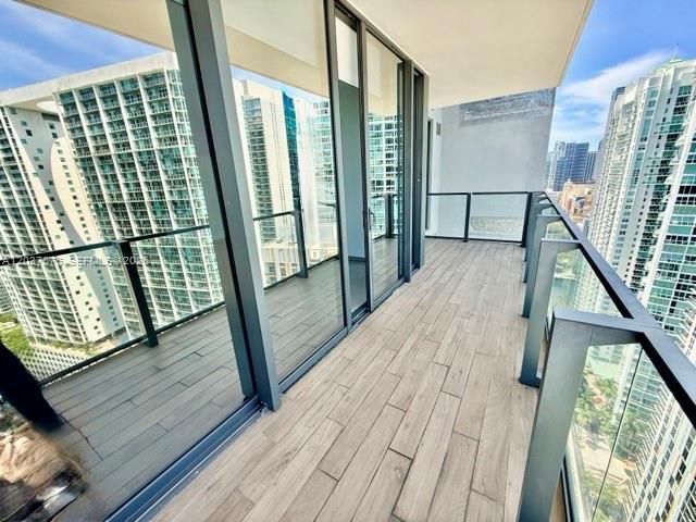 En Venta: $1,097,000 (2 camas, 2 baños, 1244 Pies cuadrados)