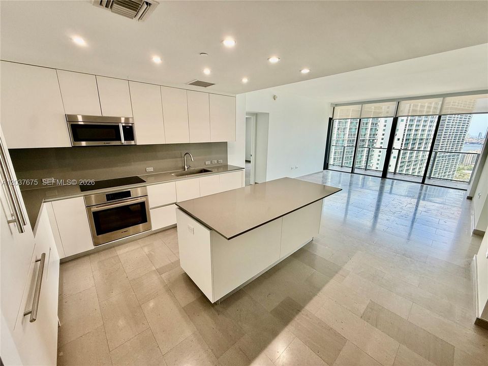 En Venta: $1,097,000 (2 camas, 2 baños, 1244 Pies cuadrados)