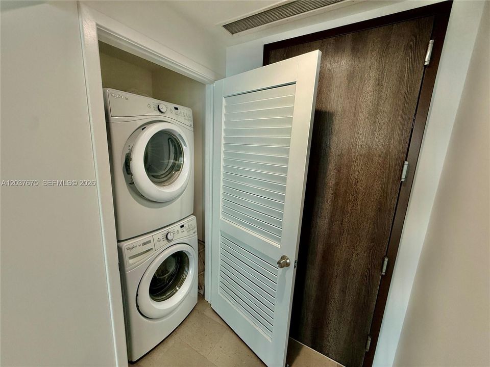 En Venta: $1,097,000 (2 camas, 2 baños, 1244 Pies cuadrados)