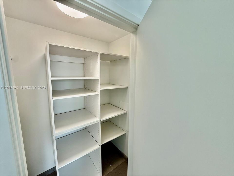 En Venta: $1,097,000 (2 camas, 2 baños, 1244 Pies cuadrados)