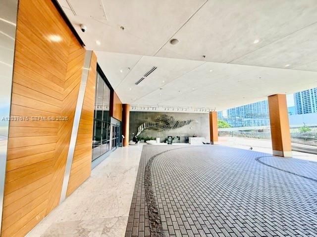 En Venta: $1,097,000 (2 camas, 2 baños, 1244 Pies cuadrados)