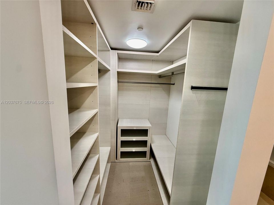 En Venta: $1,097,000 (2 camas, 2 baños, 1244 Pies cuadrados)