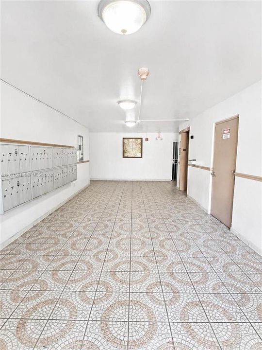 В аренду: $1,800 (1 спален, 1 ванн, 777 Квадратных фут)