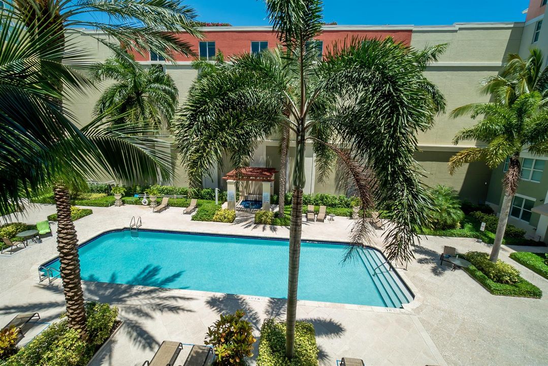 +Pool 804 Bldg