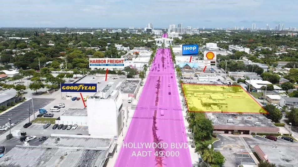 Hollywood Blvd aerial view Eastbound