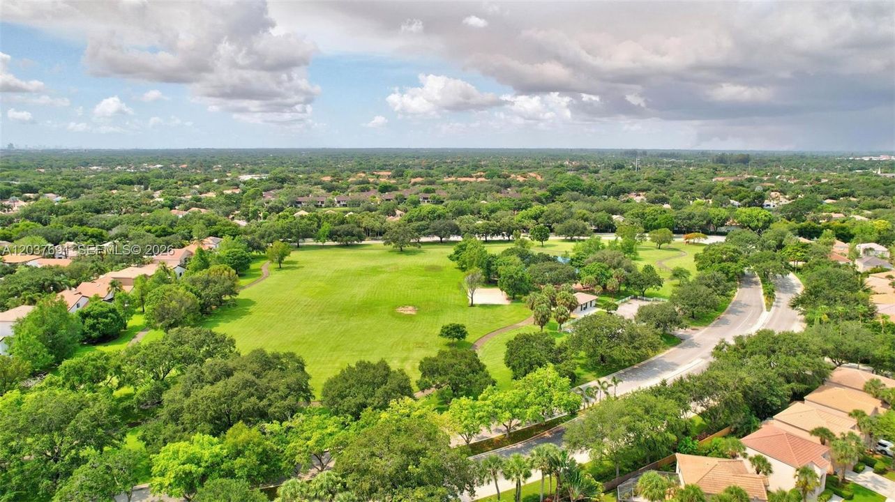 Beyond the community, residents enjoy convenient access to Deicke Park's sprawling green spaces, recreational facilities and outdoor amenities just minutes from home