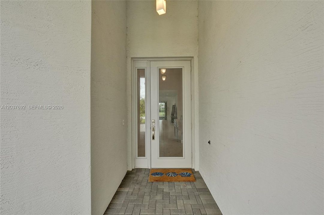 For Rent: $3,850 (4 beds, 2 baths, 2254 Square Feet)