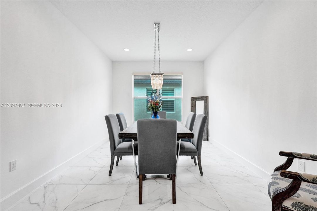 For Rent: $3,850 (4 beds, 2 baths, 2254 Square Feet)
