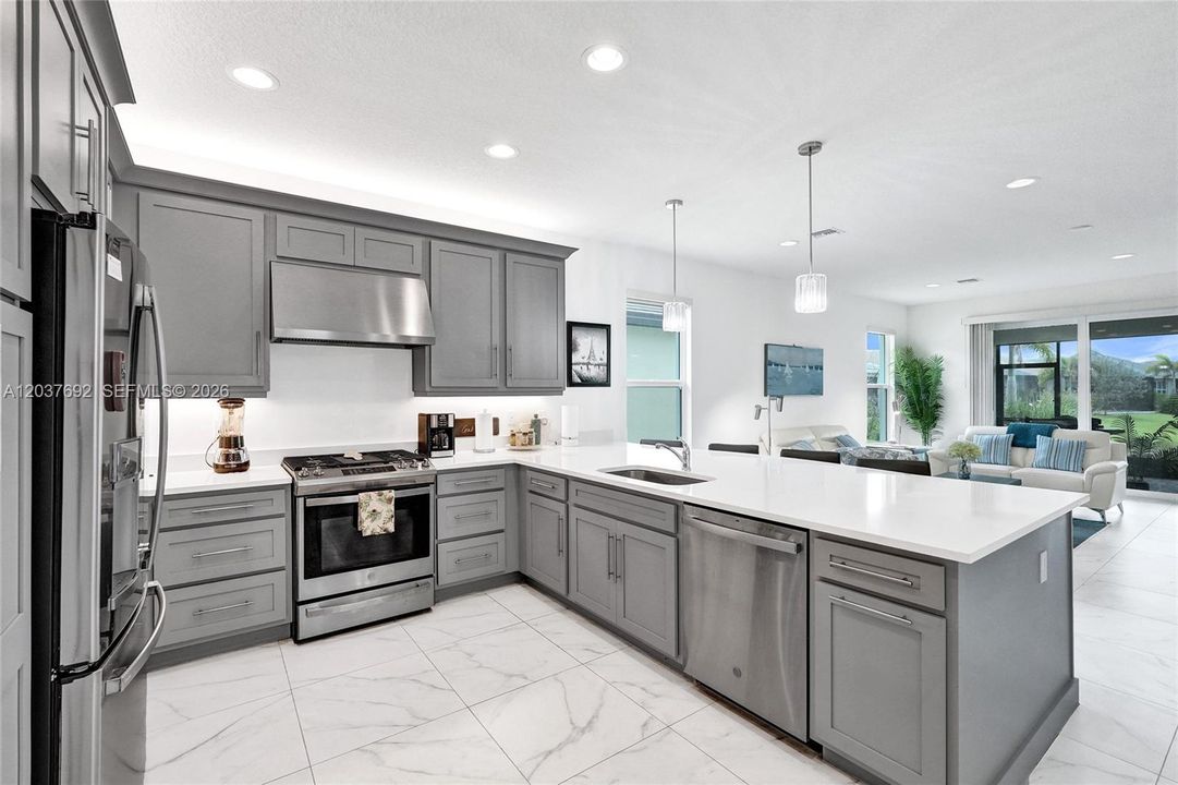 For Rent: $3,850 (4 beds, 2 baths, 2254 Square Feet)