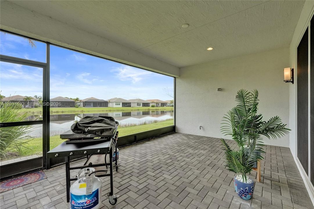 For Rent: $3,850 (4 beds, 2 baths, 2254 Square Feet)