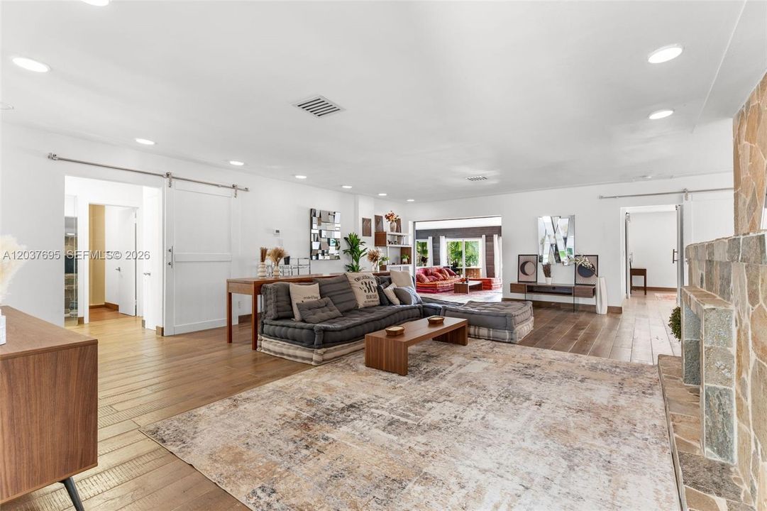 For Rent: $15,000 (4 beds, 3 baths, 2874 Square Feet)