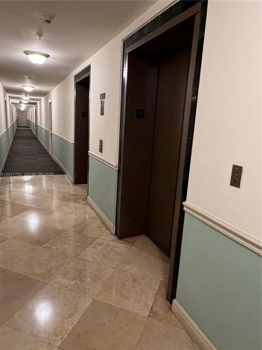 В аренду: $2,700 (2 спален, 2 ванн, 828 Квадратных фут)