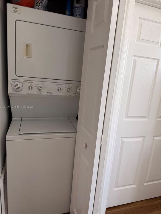 В аренду: $2,700 (2 спален, 2 ванн, 828 Квадратных фут)