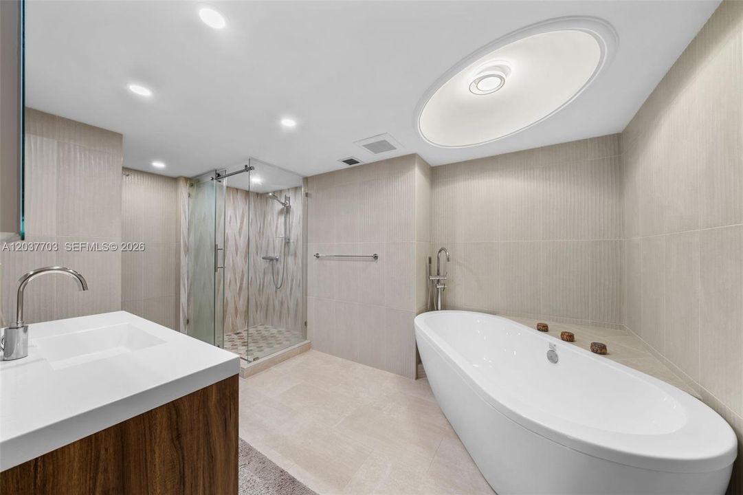 En Venta: $378,000 (1 camas, 2 baños, 1300 Pies cuadrados)