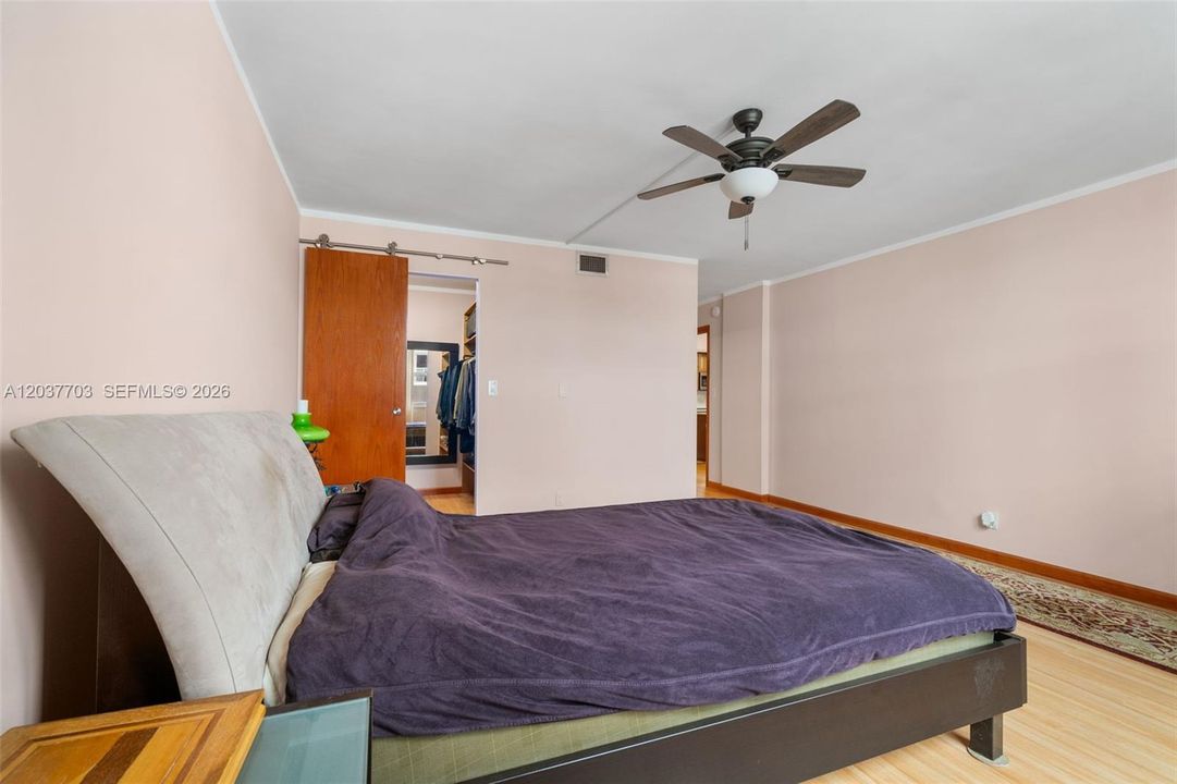 En Venta: $378,000 (1 camas, 2 baños, 1300 Pies cuadrados)