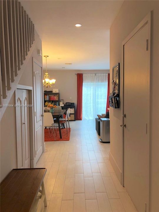For Sale: $525,000 (3 beds, 2 baths, 1636 Square Feet)