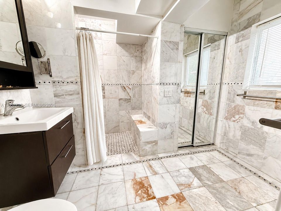 For Sale: $1,595,000 (4 beds, 2 baths, 1967 Square Feet)