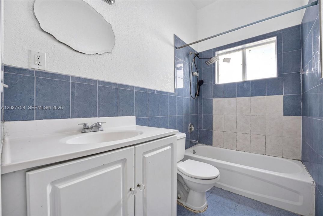 На продажу: $499,000 (4 спален, 2 ванн, 1675 Квадратных фут)