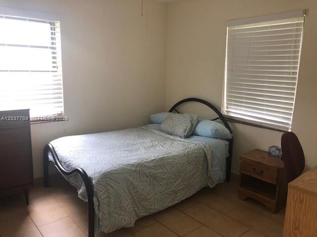 For Rent: $5,500 (4 beds, 4 baths, 1309 Square Feet)