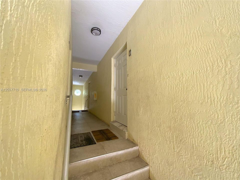 В аренду: $2,250 (2 спален, 1 ванн, 800 Квадратных фут)