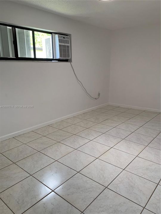 For Sale: $475,000 (3 beds, 2 baths, 1188 Square Feet)