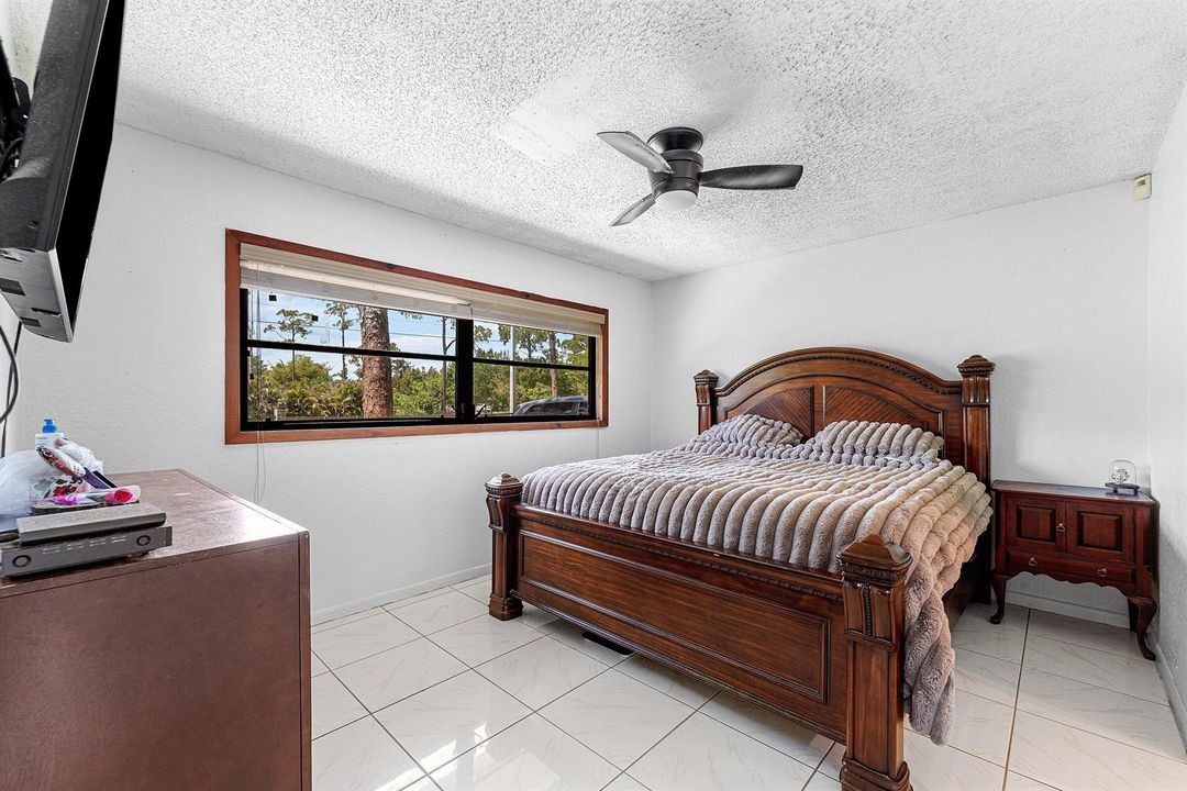 022-16355LancashireDriveEast-TheAcreage-