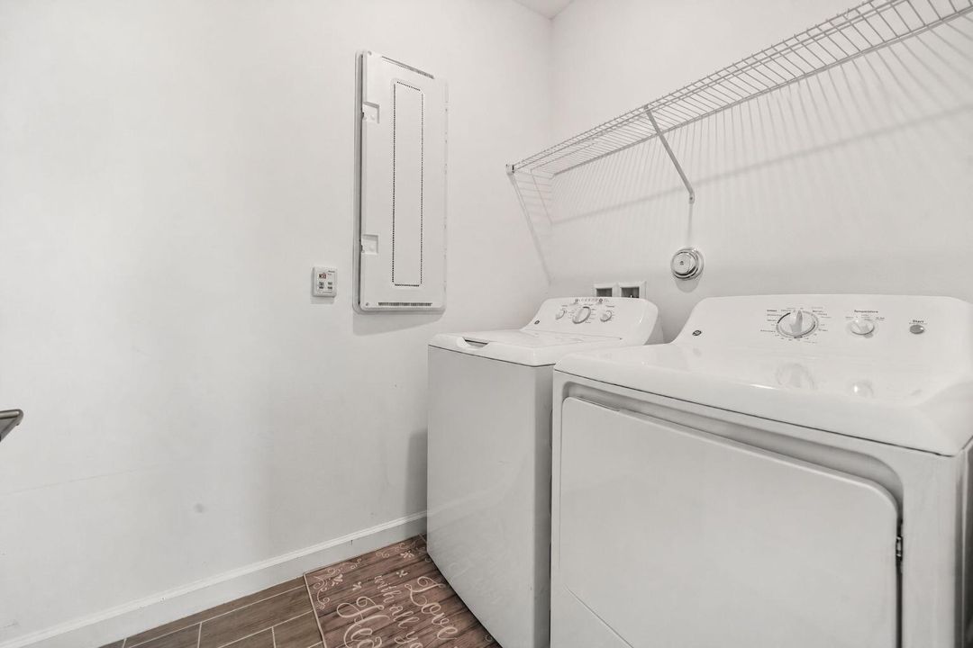 26-web-or-mls-Laundry Room