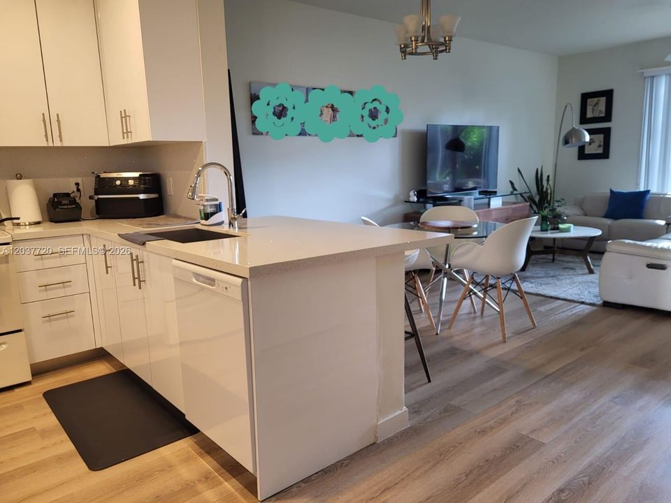 В аренду: $2,990 (2 спален, 2 ванн, 1131 Квадратных фут)