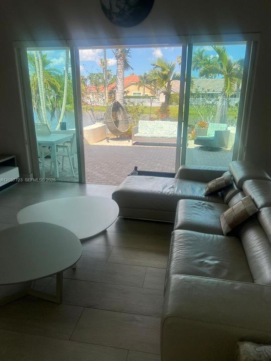 For Rent: $6,000 (3 beds, 2 baths, 1778 Square Feet)